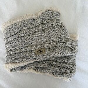 UGG Australia Gray Cable Knit Infinity Scarf Sherpa Fleece Lined Snood Wrap